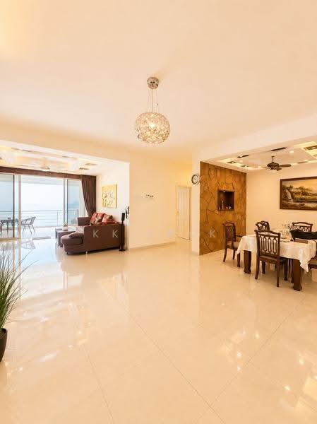 Kondominium untuk Dijual di Putra Marine Resort - KK Kwok - Living Room - PropertyGuru.com.my