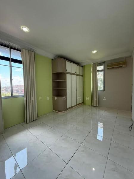 Kondominium untuk Dijual di Village Grove - Alfred Chua - Bedroom - PropertyGuru.com.my