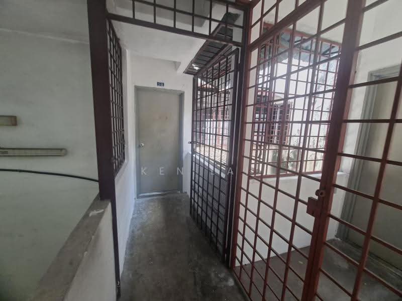 Pangsapuri untuk Disewa di Prima Selayang - Ken Lai - Entrance - PropertyGuru.com.my