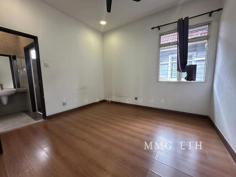Link Bungalow for Sale in Taman Aman Perdana (Kapar) - Ethan Chua - Interior - PropertyGuru.com.my