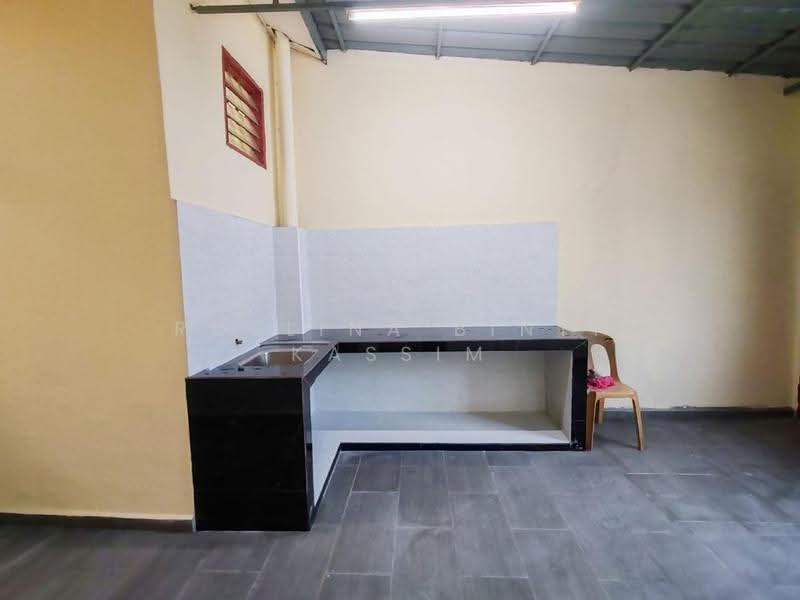 Rumah Teres 1-Tingkat untuk Dijual di Skudai (Johor) - Roslina Binti Kassim - Kitchen - PropertyGuru.com.my