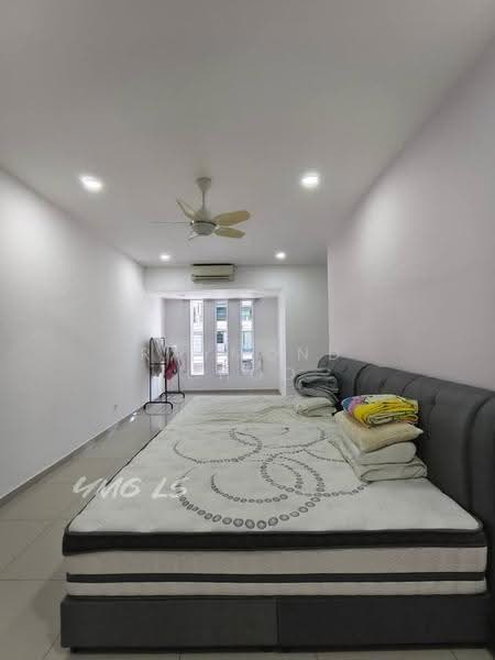 Rumah Teres 2.5-Tingkat untuk Dijual di Bandar Botanic (Klang) - Raymond Choo - Bedroom - PropertyGuru.com.my