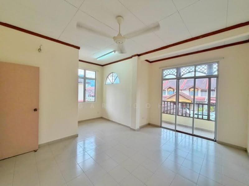 Semi-Detached House for Sale in Air Puteh (Balik Pulau) - Gary Goh - Living Room - PropertyGuru.com.my