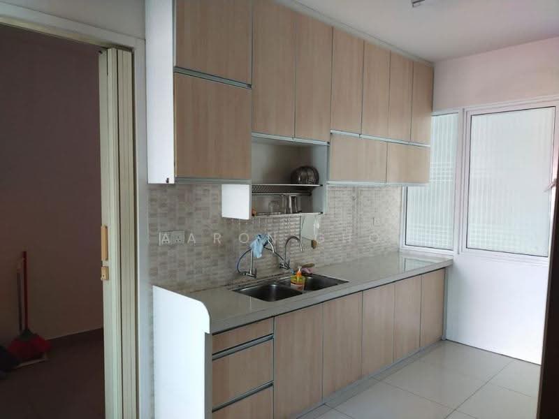 Kondominium untuk Dijual di Central Park condominium - Aaron Gho - Kitchen - PropertyGuru.com.my