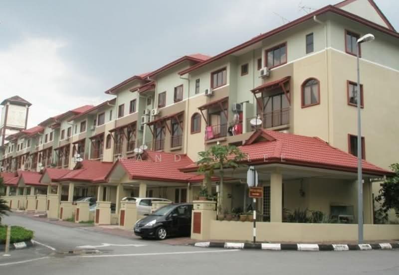 Rumah Bandar untuk Dijual di Bandar Sri Permaisuri (Cheras) - Brandon Lee - Exterior - PropertyGuru.com.my