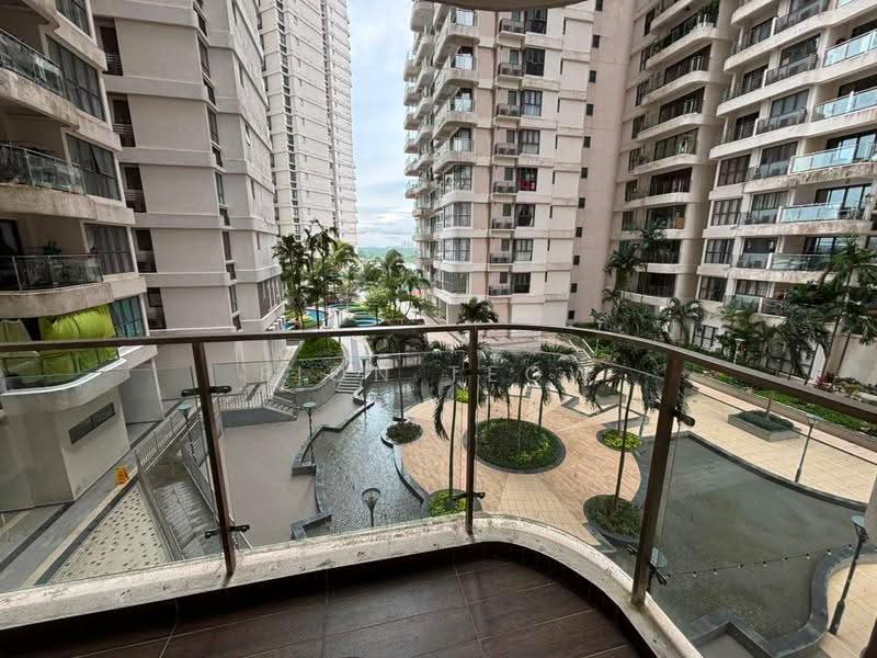 Kondominium untuk Disewa di Royal Strand @ Country Garden Danga Bay - Fion Teow - Balcony - PropertyGuru.com.my