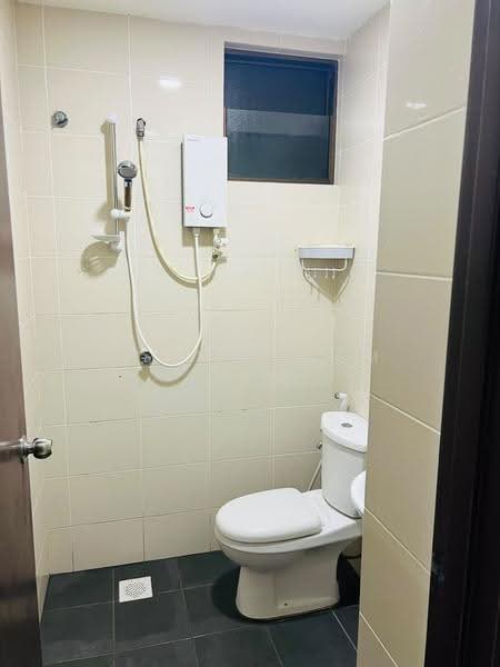 Condominium for Rent at Residensi Zamrud - Yoke Khiem Yap - Bathroom - PropertyGuru.com.my