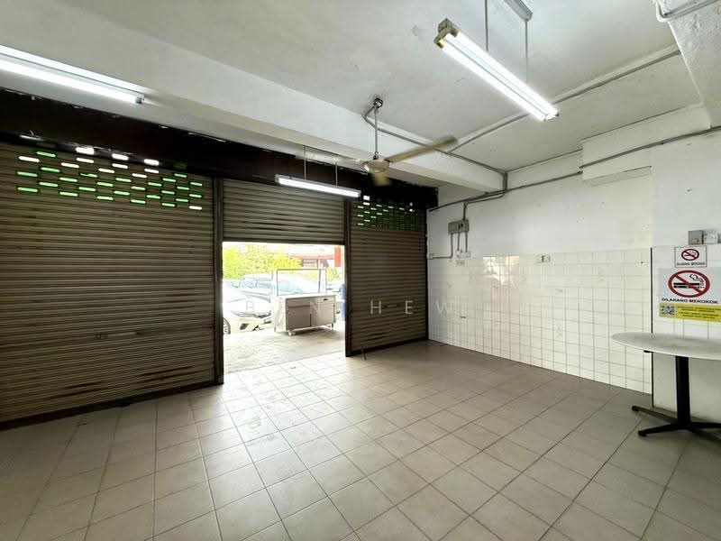 Shop for Rent in Sungai Ara (Penang) - Ben Hew - Interior - PropertyGuru.com.my