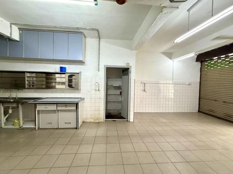 Shop for Rent in Sungai Ara (Penang) - Ben Hew - Kitchen - PropertyGuru.com.my