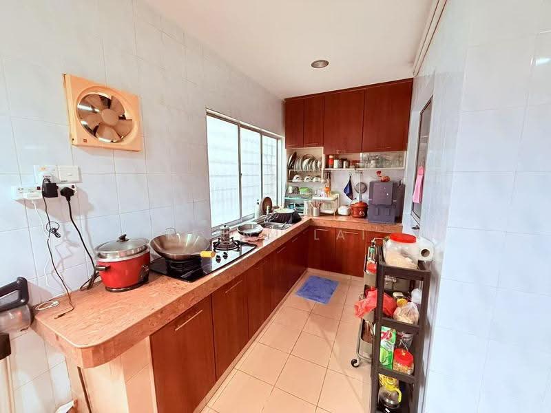2-storey Terraced House for Sale in Bandar Tun Hussein Onn (Cheras) - Kenny Lai - Kitchen - PropertyGuru.com.my