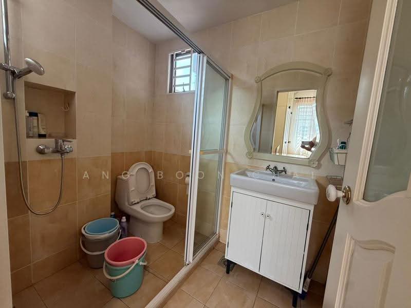 Link Bungalow for Sale in Austin Heights (Tebrau) - Ang Boon Chai - Bathroom - PropertyGuru.com.my