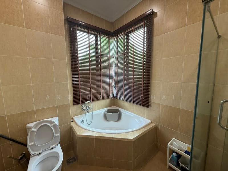 Link Bungalow for Sale in Austin Heights (Tebrau) - Ang Boon Chai - Bathroom - PropertyGuru.com.my