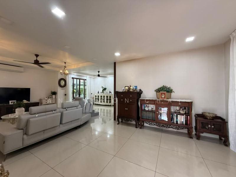 Link Bungalow for Sale in Austin Heights (Tebrau) - Ang Boon Chai - Living Room - PropertyGuru.com.my