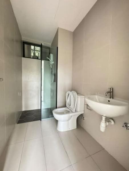 Condominium for Rent at Trinity Wellnessa - PeiGee . - Bathroom - PropertyGuru.com.my