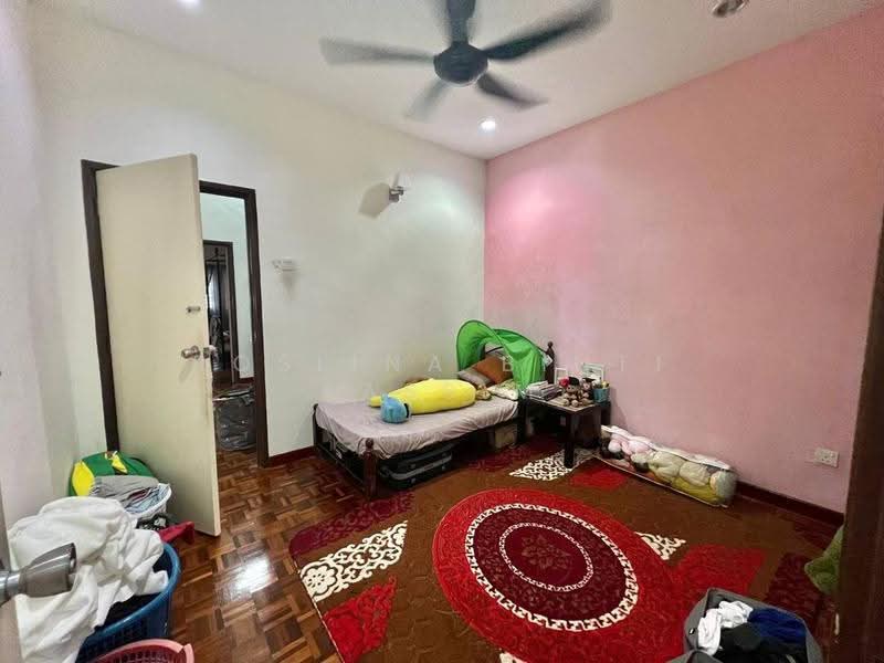 2-storey Terraced House for Sale in Bandar Putra Kulai (Kulai) - Roslina Binti Kassim - Bedroom - PropertyGuru.com.my