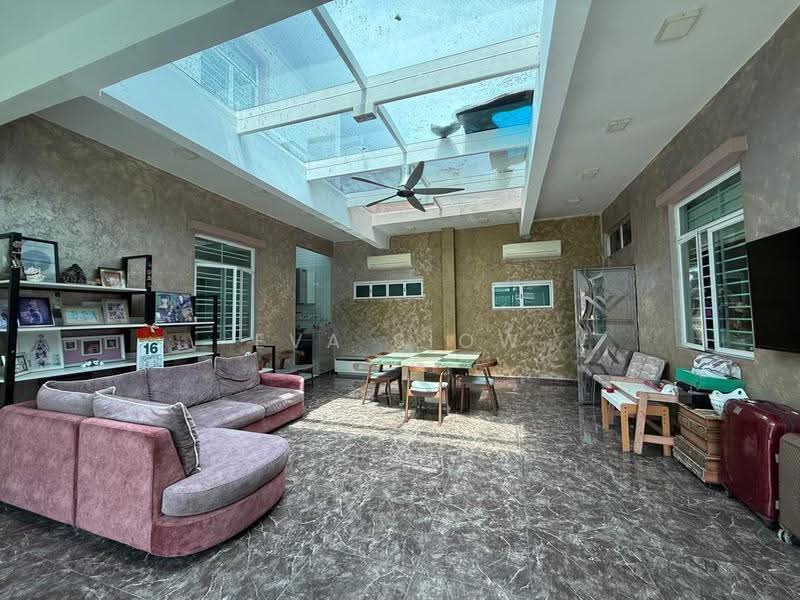 Cluster House for Sale in Bukit Indah (Iskandar Puteri (Nusajaya)) - Eva Siow - Living Room - PropertyGuru.com.my