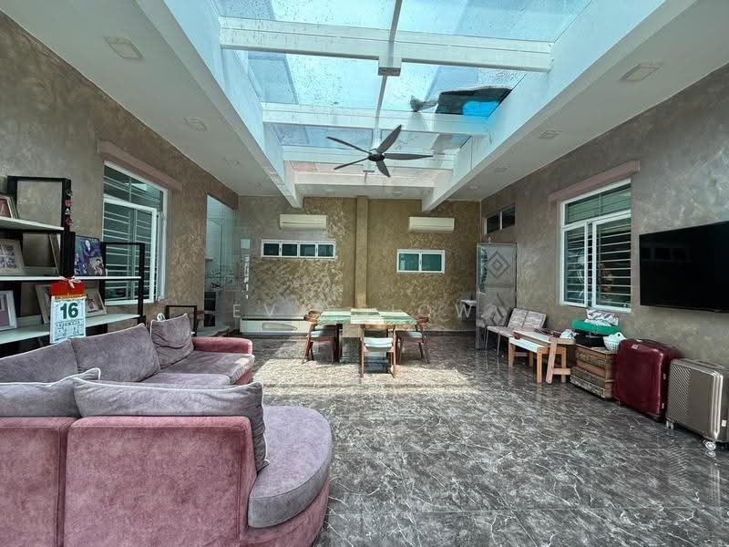 Cluster House for Sale in Bukit Indah (Iskandar Puteri (Nusajaya)) - Eva Siow - Living Room - PropertyGuru.com.my