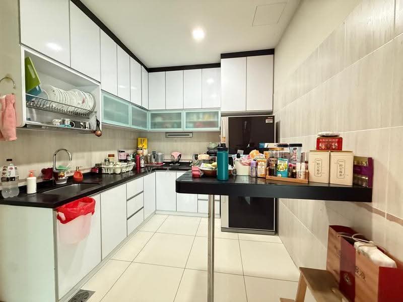 Cluster House for Sale in Bukit Indah (Iskandar Puteri (Nusajaya)) - Eva Siow - Kitchen - PropertyGuru.com.my