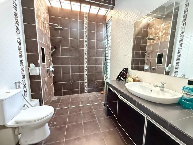 Cluster House for Sale in Bukit Indah (Iskandar Puteri (Nusajaya)) - Eva Siow - Bathroom - PropertyGuru.com.my