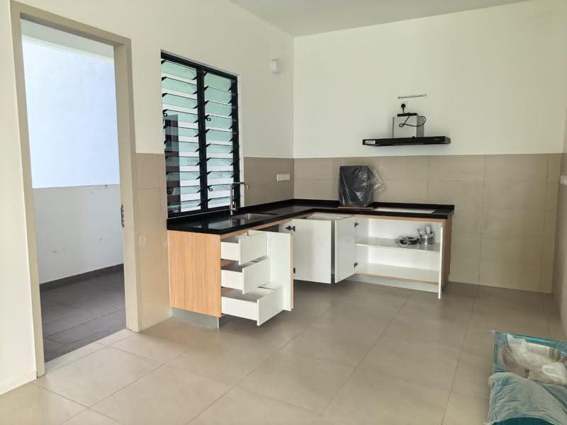 Condominium for Rent at Mira Residence - Rainny Wong - Kitchen - PropertyGuru.com.my