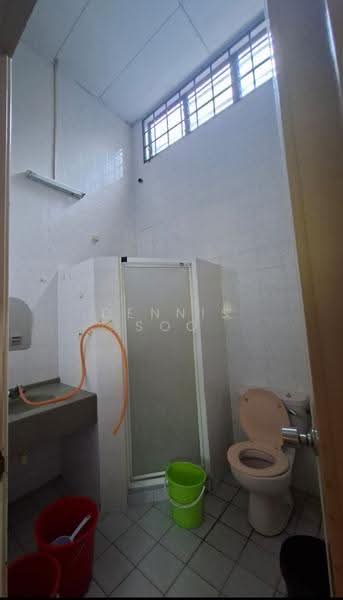 2-storey Terraced House for Sale in Bandar Utama (Selangor) - Dennis Soo - Bathroom - PropertyGuru.com.my