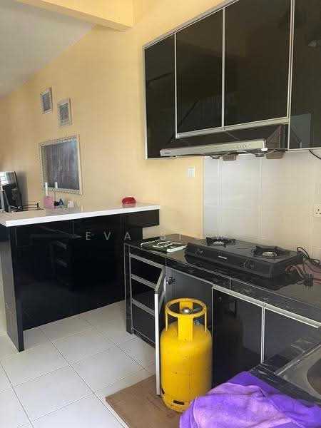 Rumah Teres 2-Tingkat untuk Disewa di Taman Bestari Perdana (Pasir Gudang) - Eva Siow - Kitchen - PropertyGuru.com.my