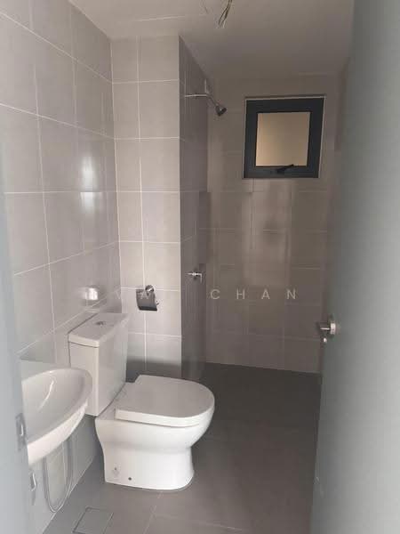 Kediaman Servis untuk Dijual di M Arisa - Evan Chan - Bathroom - PropertyGuru.com.my
