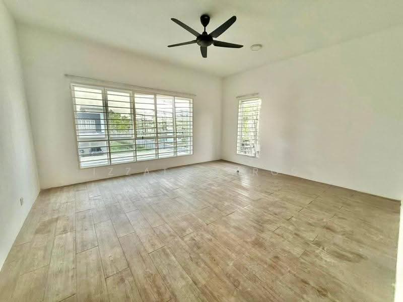 Rumah Teres 2-Tingkat untuk Dijual di Dengkil (Selangor) - Izzat Zamros - PropertyGuru.com.my