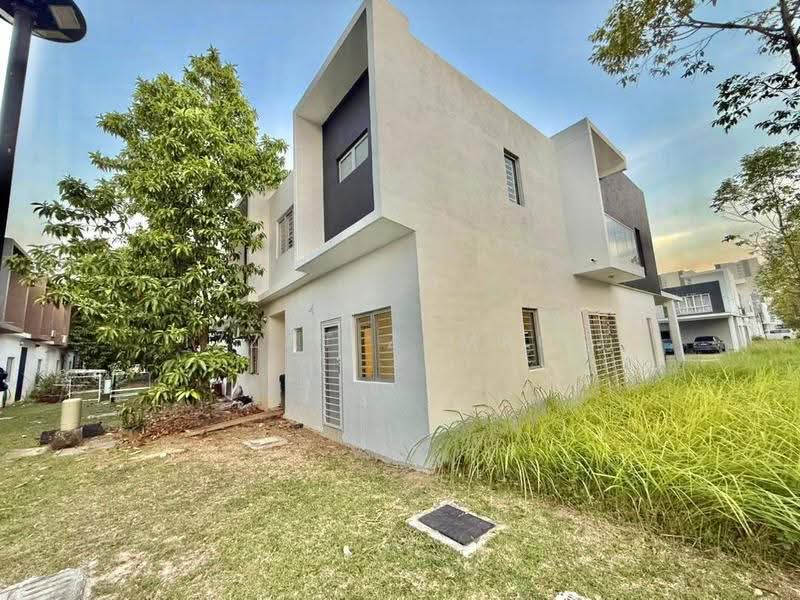 Rumah Teres 2-Tingkat untuk Dijual di Dengkil (Selangor) - Izzat Zamros - PropertyGuru.com.my