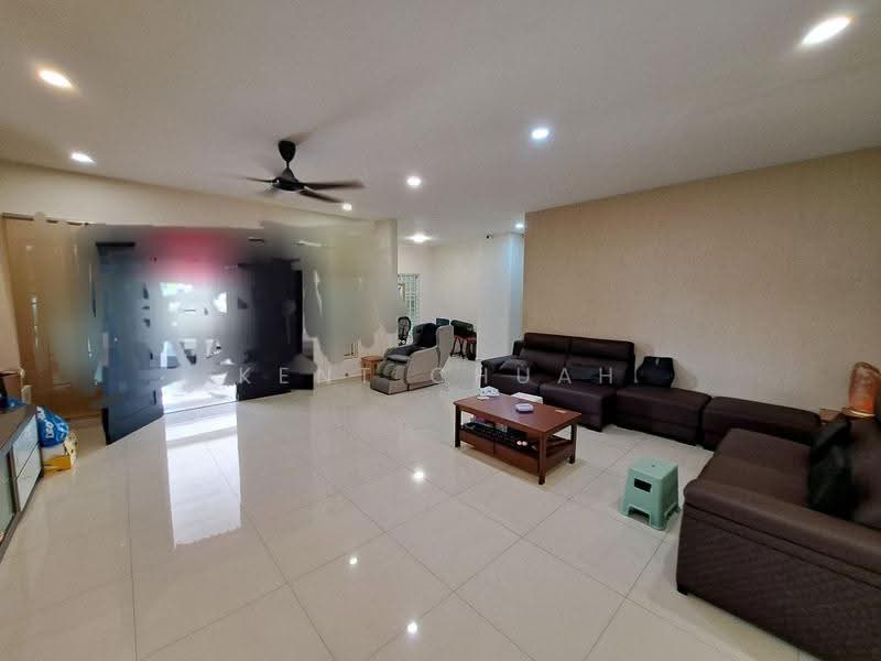 Rumah Berkembar untuk Dijual di Bandar Tasek Mutiara (Simpang Ampat) - Kent Chuah - Living Room - PropertyGuru.com.my