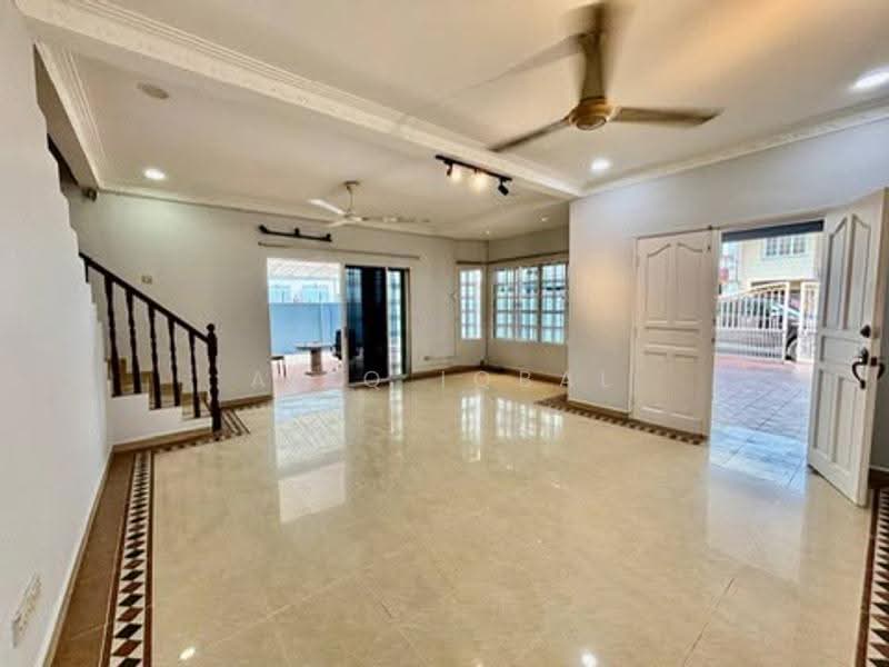Rumah Teres 2-Tingkat untuk Disewa di Jalan Ipoh (Kuala Lumpur) - Afiq Iqbal - Living Room - PropertyGuru.com.my