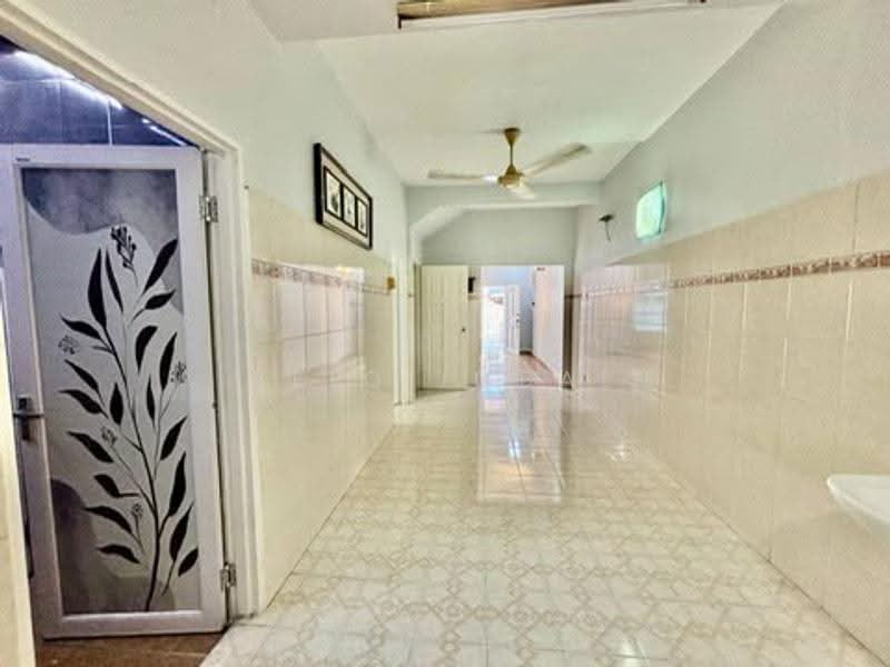 Rumah Teres 2-Tingkat untuk Disewa di Jalan Ipoh (Kuala Lumpur) - Afiq Iqbal - Corridor - PropertyGuru.com.my