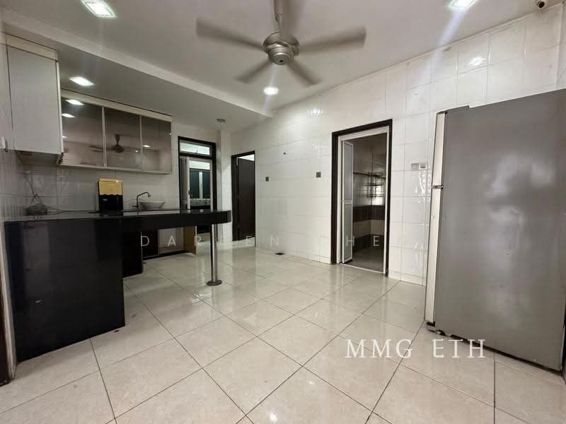 Terraced House for Sale in Bandar Bukit Raja (Klang) - Darren Chen - Kitchen - PropertyGuru.com.my