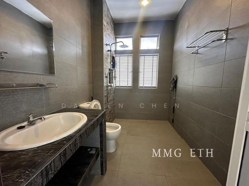 Terraced House for Sale in Bandar Bukit Raja (Klang) - Darren Chen - Bathroom - PropertyGuru.com.my