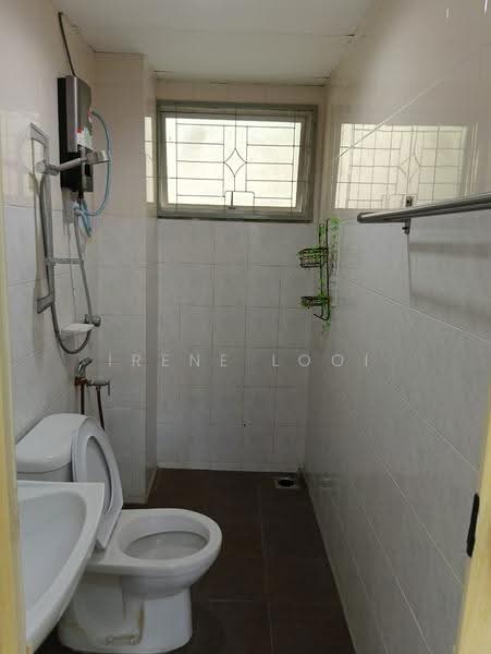 Pangsapuri untuk Disewa di Desa Tanjung - Irene Looi - Bathroom - PropertyGuru.com.my