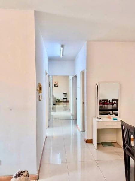 Kondominium untuk Dijual di Dynasty Garden Condominium - KINKI CHAN - Corridor - PropertyGuru.com.my