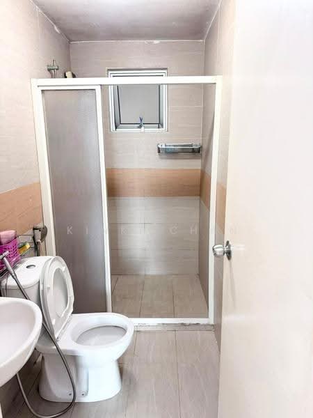 Kondominium untuk Dijual di Dynasty Garden Condominium - KINKI CHAN - Bathroom - PropertyGuru.com.my