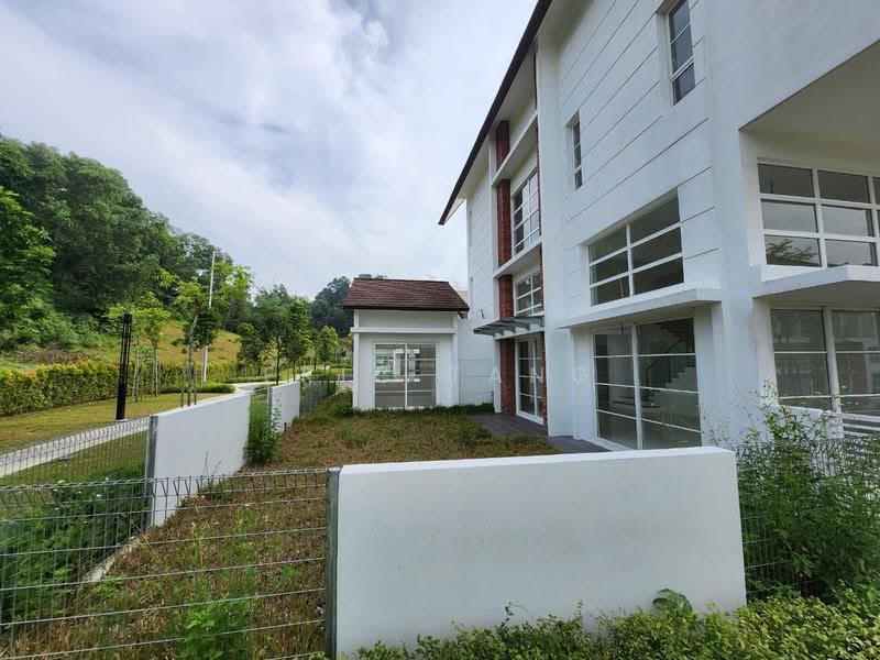 3-storey Terraced House for Sale in Alam Damai (Cheras) - Eric Tang - PropertyGuru.com.my