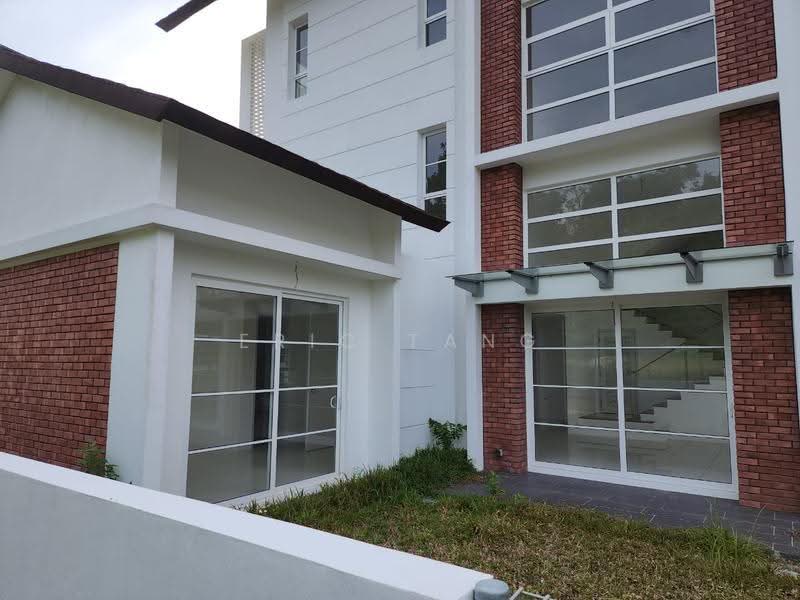 3-storey Terraced House for Sale in Alam Damai (Cheras) - Eric Tang - PropertyGuru.com.my