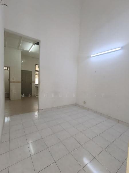 Rumah Teres 1-Tingkat untuk Dijual di Taman Molek (Johor Bahru) - Michelle Tey - PropertyGuru.com.my
