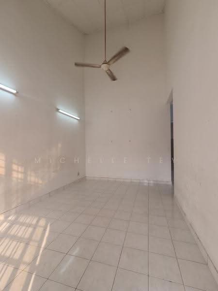 Rumah Teres 1-Tingkat untuk Dijual di Taman Molek (Johor Bahru) - Michelle Tey - PropertyGuru.com.my
