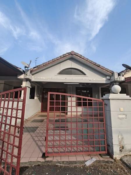 Rumah Teres 1-Tingkat untuk Dijual di Taman Molek (Johor Bahru) - Michelle Tey - PropertyGuru.com.my