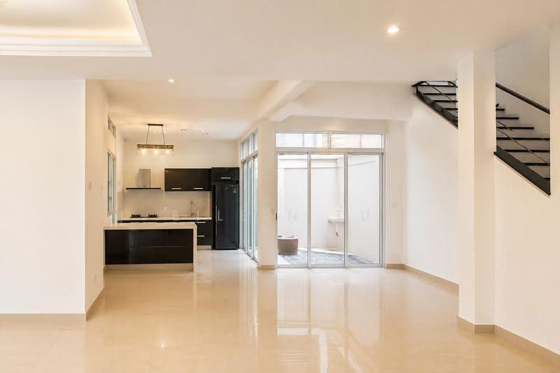 Rumah Berkembar untuk Disewa di Duta Tropika (Batu) - Eileen Tu - Kitchen - PropertyGuru.com.my