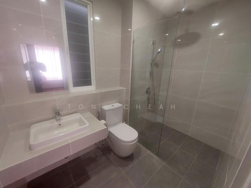 Kondominium untuk Disewa di Codrington Residence - Tony Cheah - Bathroom - PropertyGuru.com.my