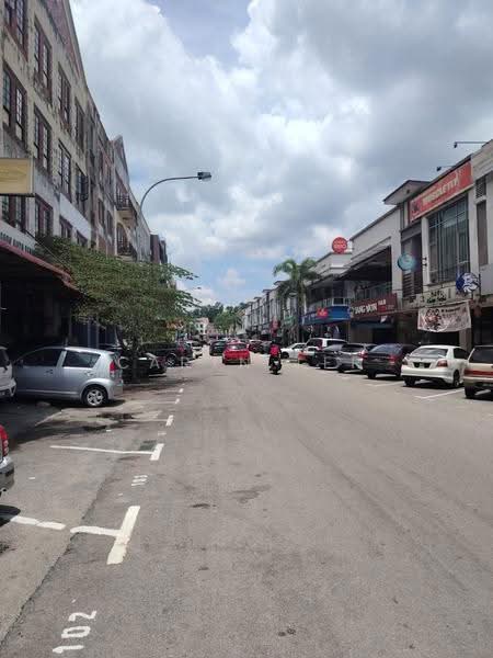 Shop for Rent in Bandar Indahpura (Kulai) - Caryn Ter - Exterior - PropertyGuru.com.my