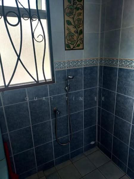 Rumah Teres 2-Tingkat untuk Disewa di Putra Heights (Subang Jaya) - Guat Tin Ee - Bathroom - PropertyGuru.com.my