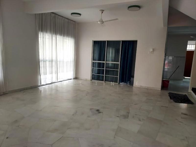 Rumah Teres 2-Tingkat untuk Disewa di Putra Heights (Subang Jaya) - Guat Tin Ee - Living Room - PropertyGuru.com.my