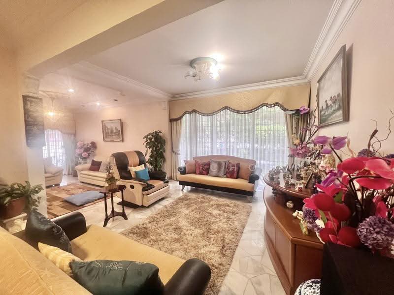 Rumah Berkembar untuk Dijual di SS 21, Damansara Utama (Petaling Jaya) - Chris Choe - Living Room - PropertyGuru.com.my