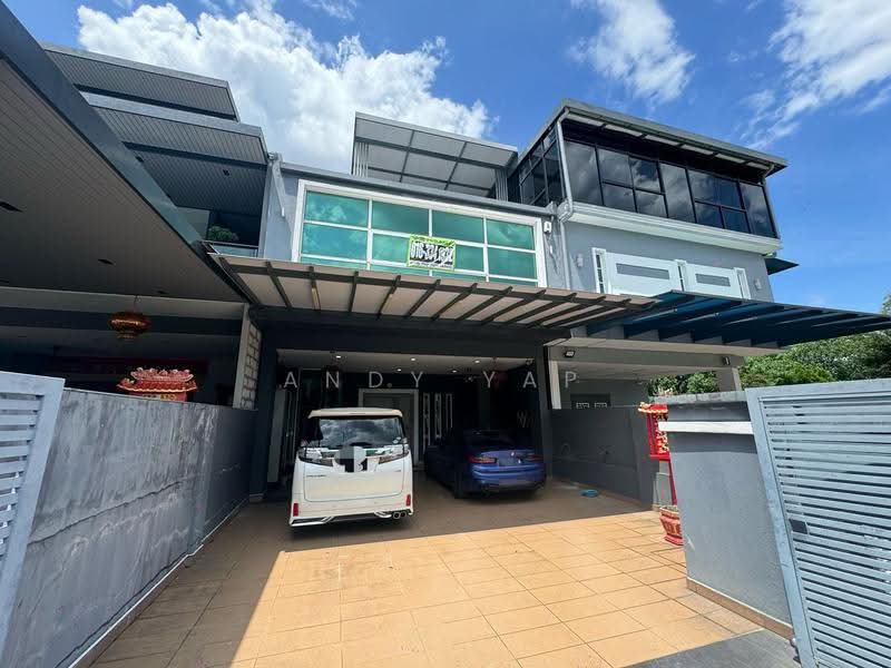 3.5-storey Terraced House for Sale in Taman Sri Hijau (Rawang) - Andy Yap - PropertyGuru.com.my