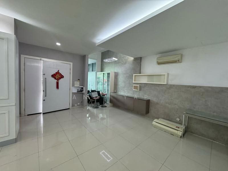 3.5-storey Terraced House for Sale in Taman Sri Hijau (Rawang) - Andy Yap - PropertyGuru.com.my
